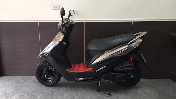 流當機車-光陽KYMCO GP 125 金色-3