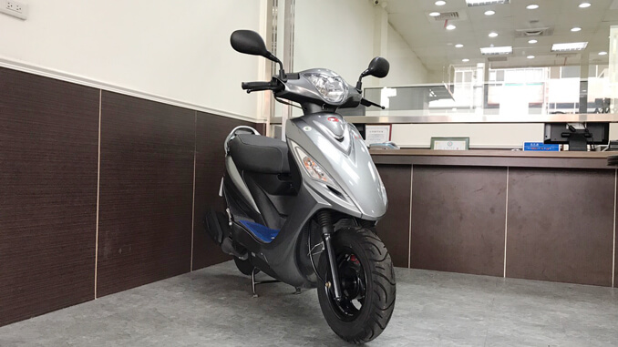 流當機車-光陽KYMCO GP 125 鐵灰色-1